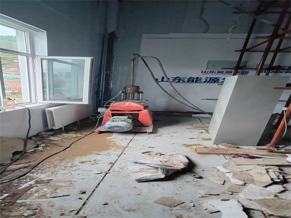 蓬溪地基基础下沉墙体裂缝加固注浆顶升施工